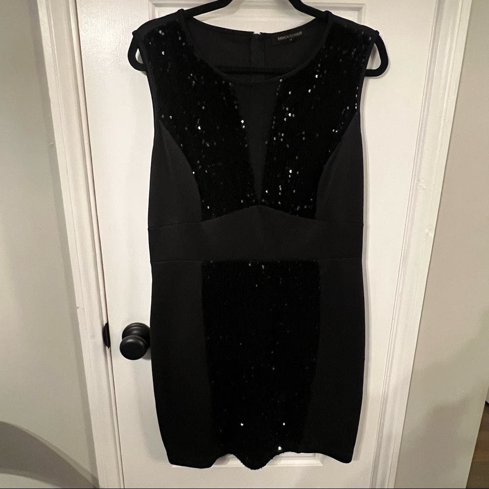 EUC- Black sequence sleeveless body con dress SZ 1X